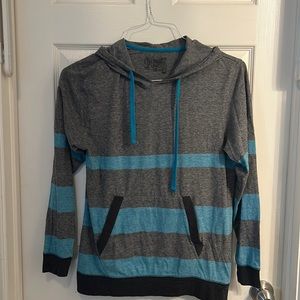 Retrofit Brand Mfg Lightweight pullover hooded‎ shirt M